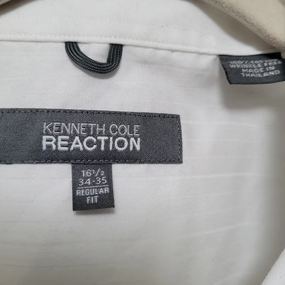 Classic White Men's Shirt - Picture 2 of 3